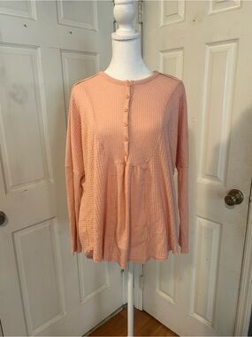 NWT Light Peach Button-Front Waffle Tunic Top